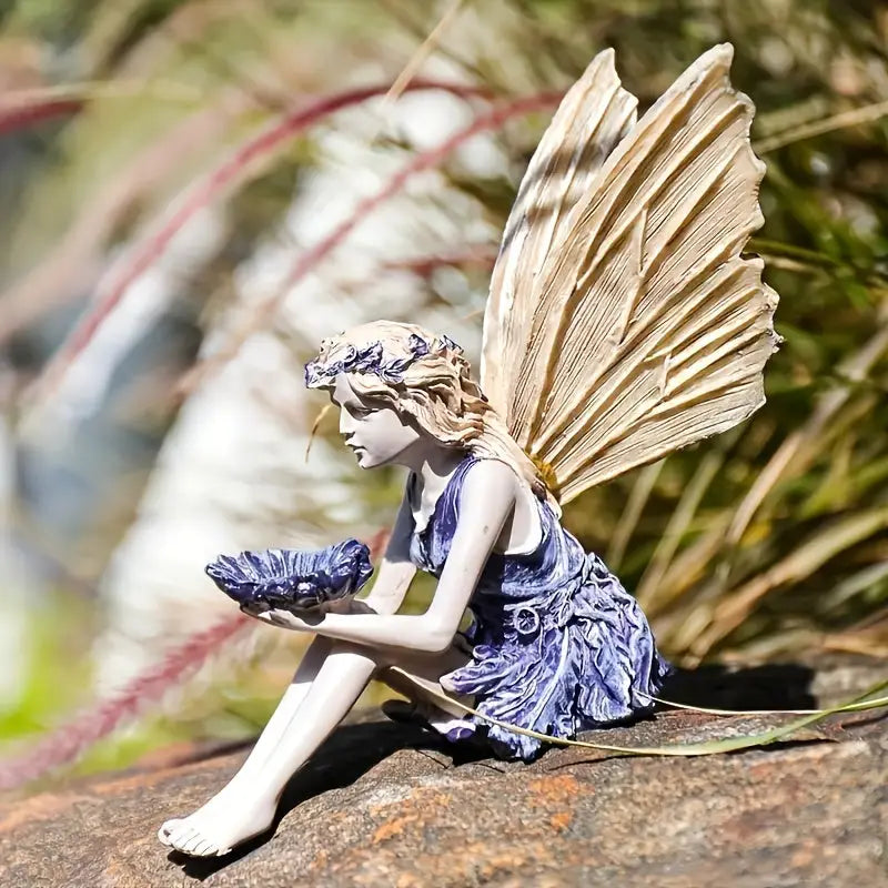 Statue de fée assise en résine Le Coin Vert